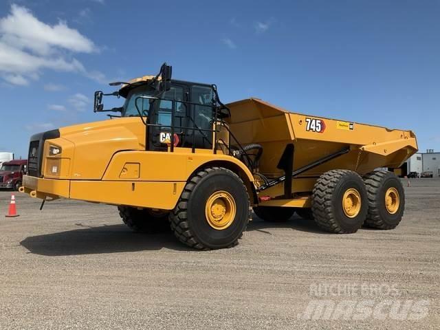 CAT 745 Dumpers articolati