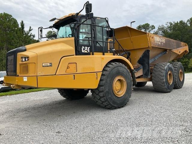 CAT 745 Dumpers articolati