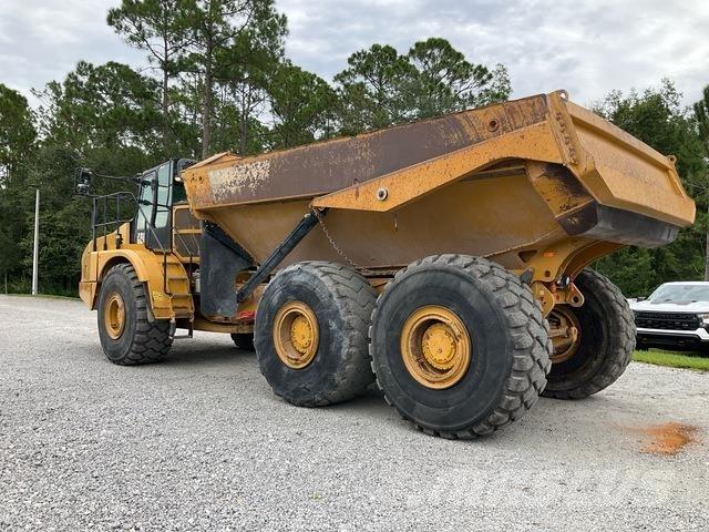 CAT 745 Dumpers articolati