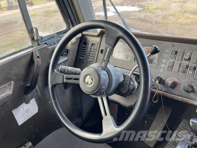 CAT 775D Dumpers articolati