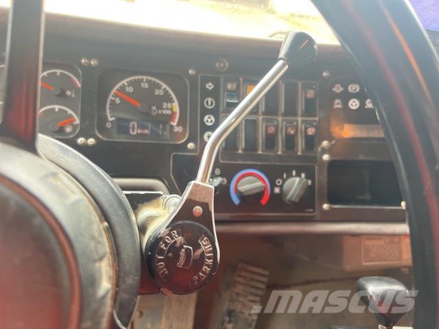 CAT 775D Dumpers articolati