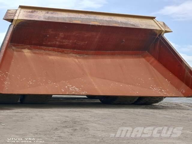 CAT 777E Dumpers articolati