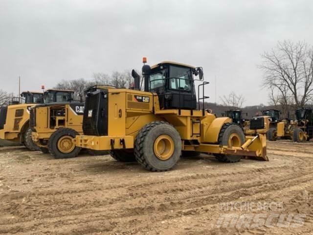 CAT 814K Dozer gommati