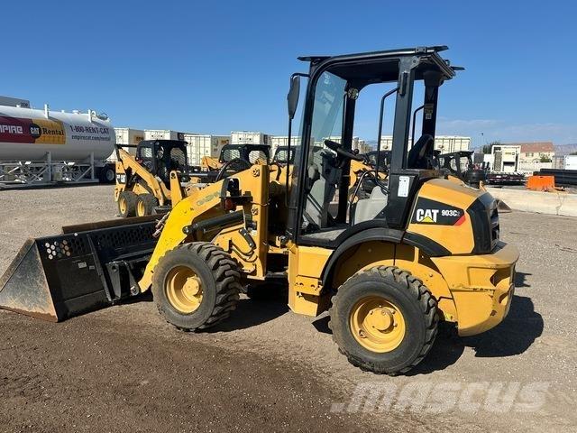 CAT 903C2 Pale gommate