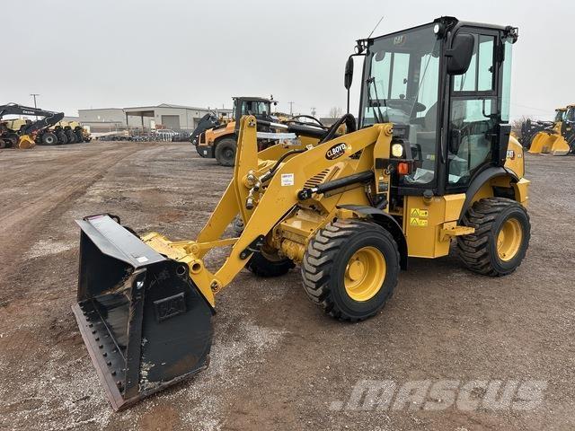 CAT 903D Pale gommate