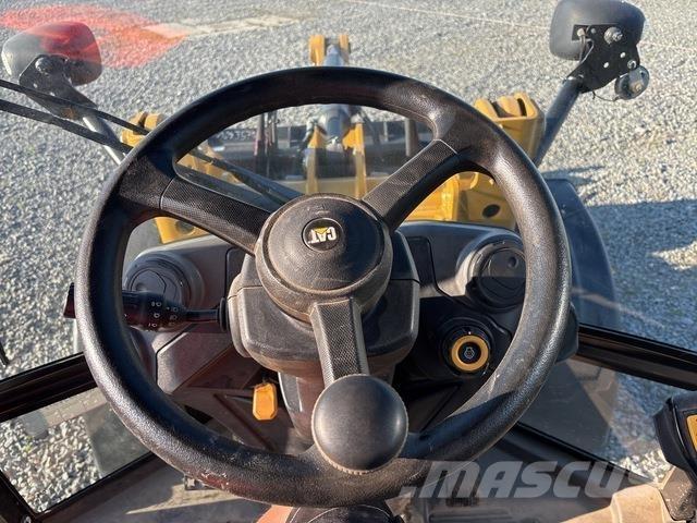 CAT 906 Pale gommate