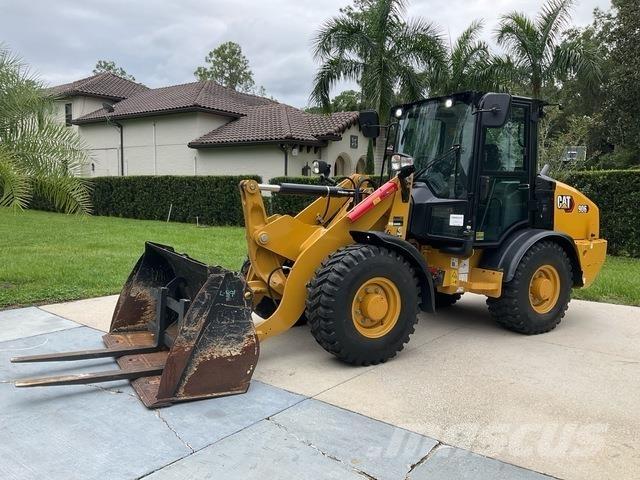 CAT 906 Pale gommate