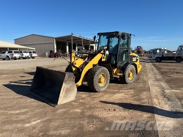 CAT 906H Pale gommate