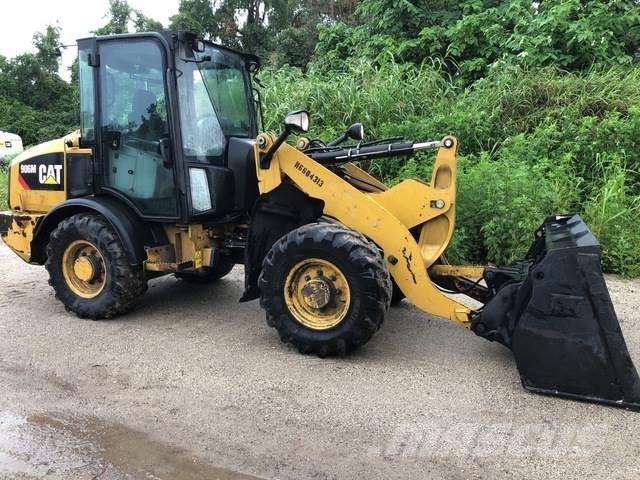 CAT 906M Pale gommate