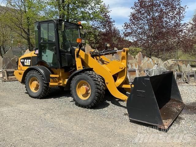 CAT 907H Pale gommate