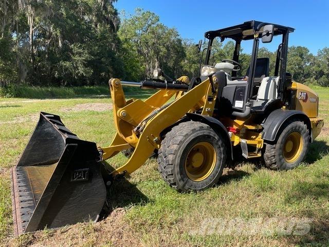 CAT 908M Pale gommate