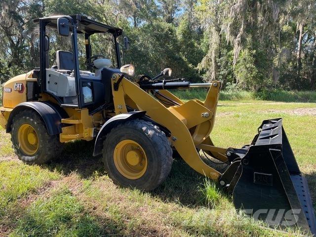 CAT 908M Pale gommate