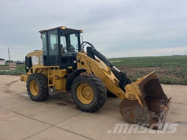 CAT 924G Pale gommate