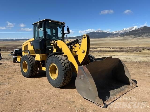 CAT 924K Pale gommate