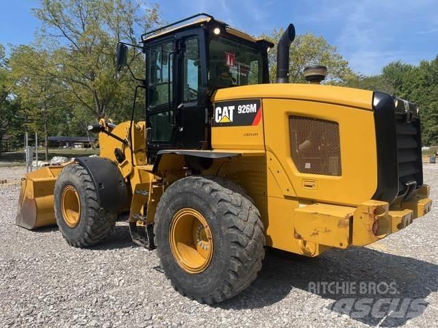 CAT 926M Pale gommate