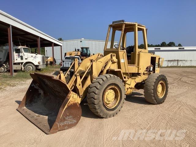 CAT 930 Pale gommate