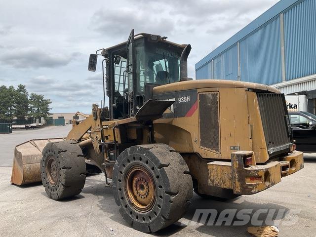 CAT 938H Pale gommate