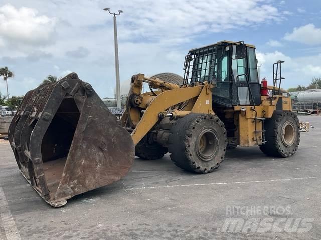 CAT 950G Pale gommate