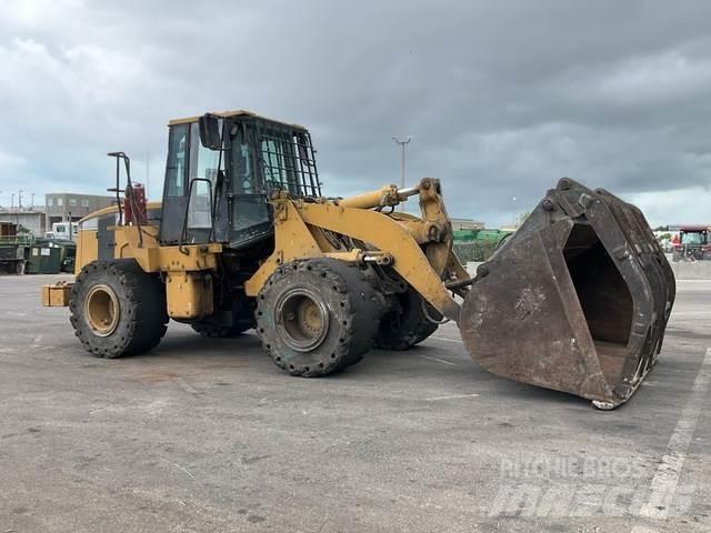 CAT 950G Pale gommate
