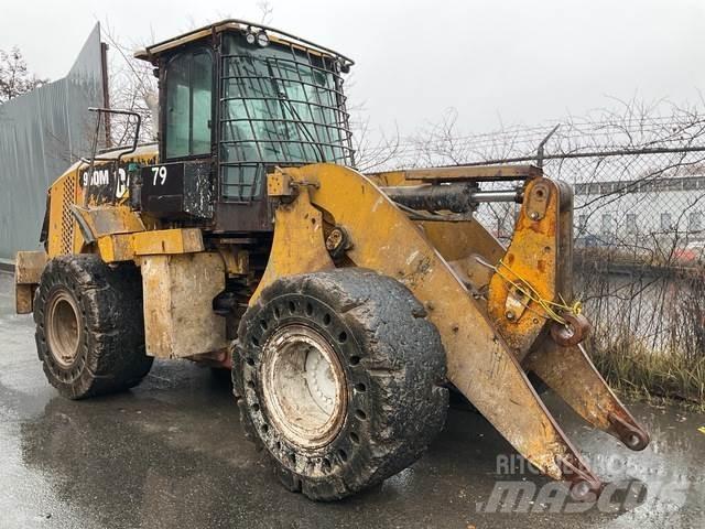 CAT 950M Pale gommate