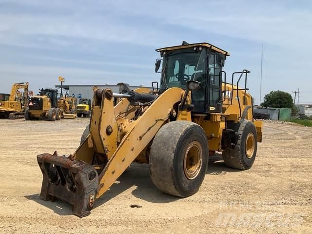 CAT 950M Pale gommate