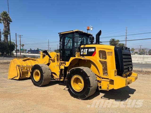 CAT 950M Pale gommate