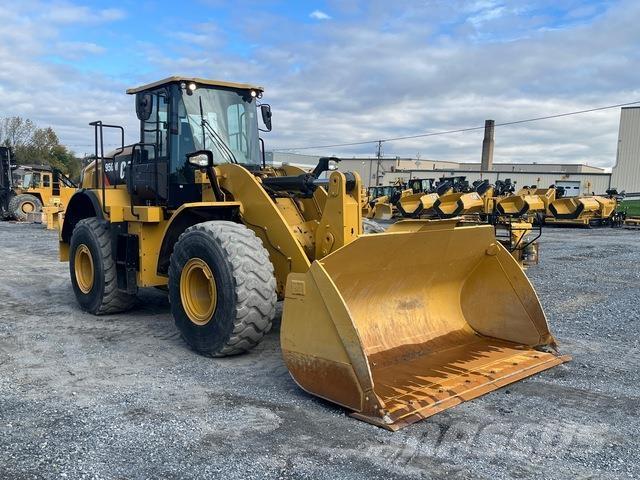 CAT 950M Pale gommate