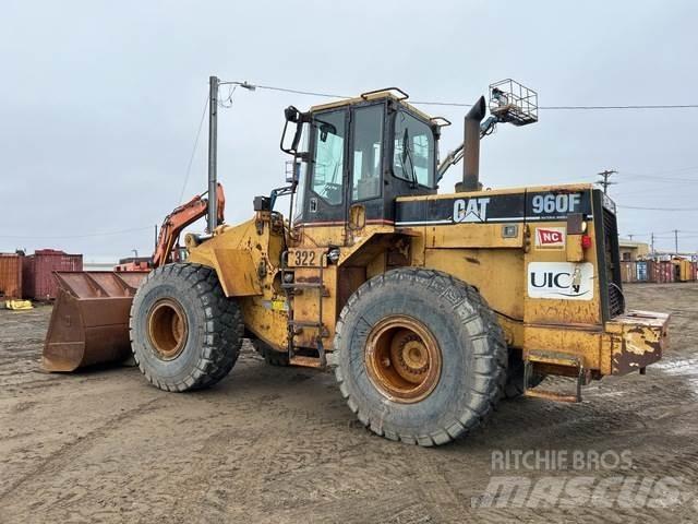 CAT 960F Pale gommate