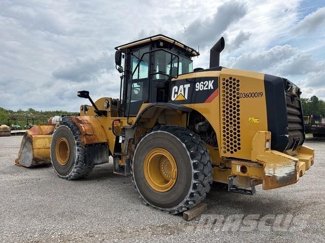 CAT 962K Pale gommate