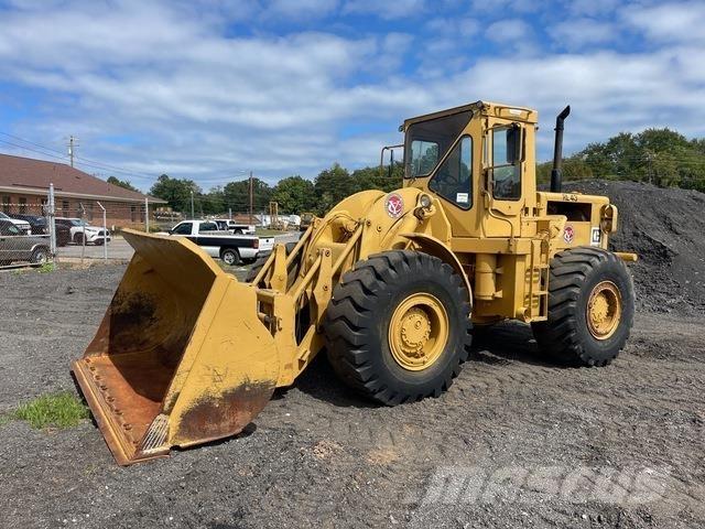 CAT 966C Pale gommate
