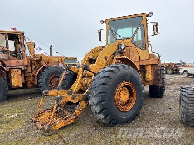 CAT 966C Pale gommate