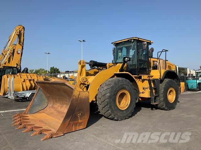 CAT 966M Pale gommate