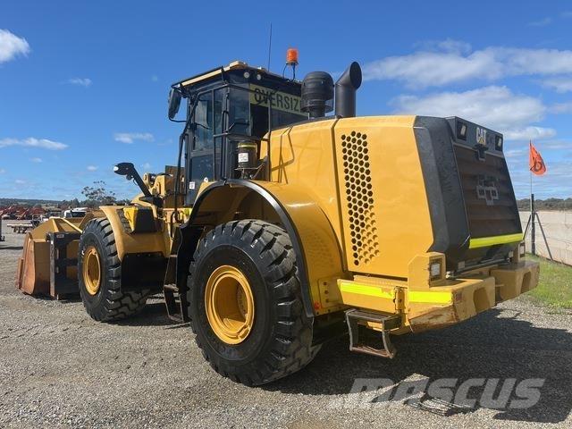 CAT 966M Pale gommate