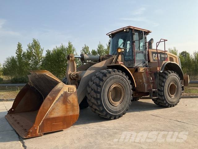 CAT 966M XE Pale gommate