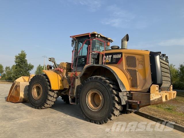 CAT 966M XE Pale gommate