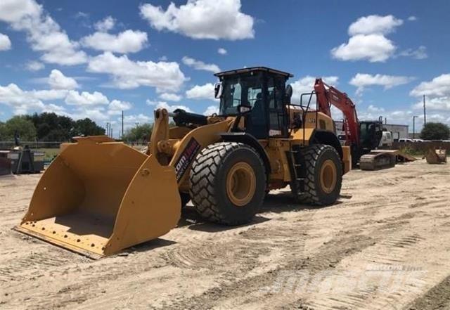 CAT 972 Pale gommate