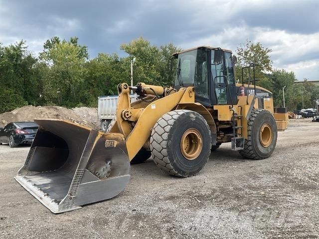 CAT 972G Pale gommate