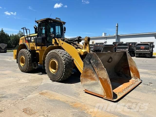 CAT 972K Pale gommate