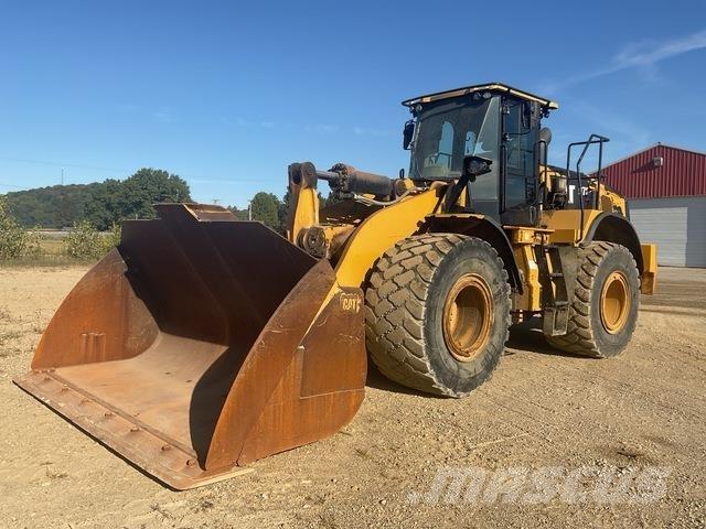 CAT 972M Pale gommate