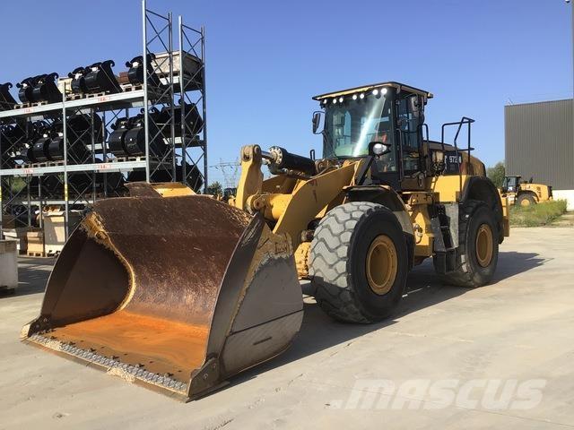 CAT 972M XE Pale gommate