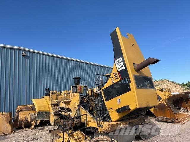 CAT 980G Pale gommate