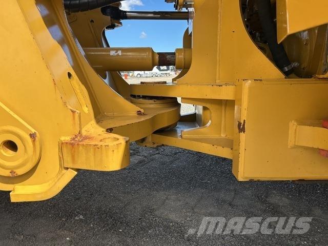 CAT 980M Pale gommate