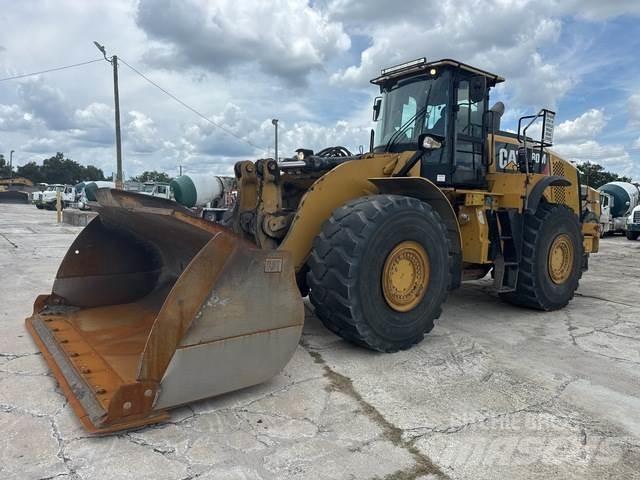 CAT 980M Pale gommate