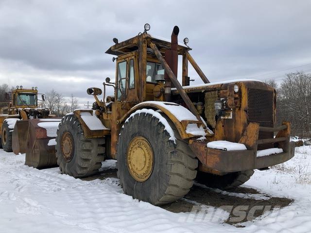 CAT 988A Pale gommate