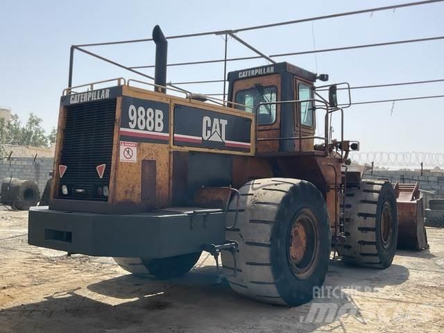 CAT 988B Pale gommate
