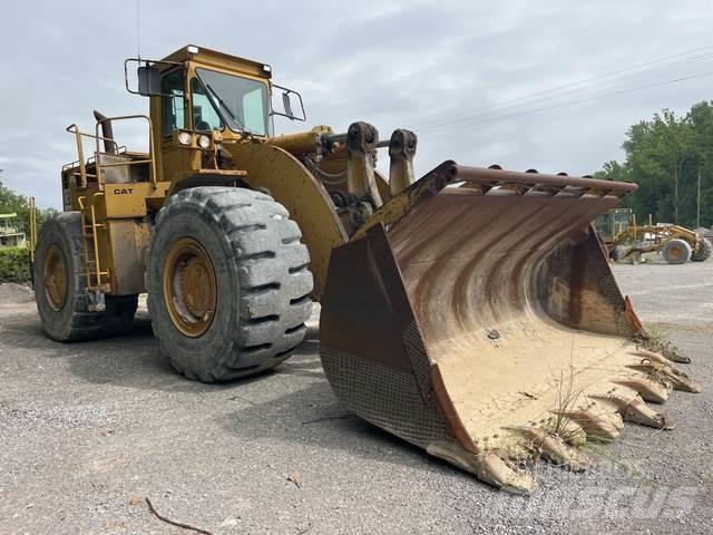 CAT 988B Pale gommate