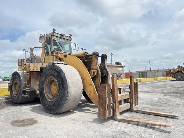CAT 988B Pale gommate