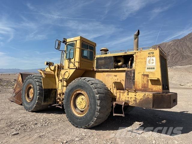 CAT 988B Pale gommate