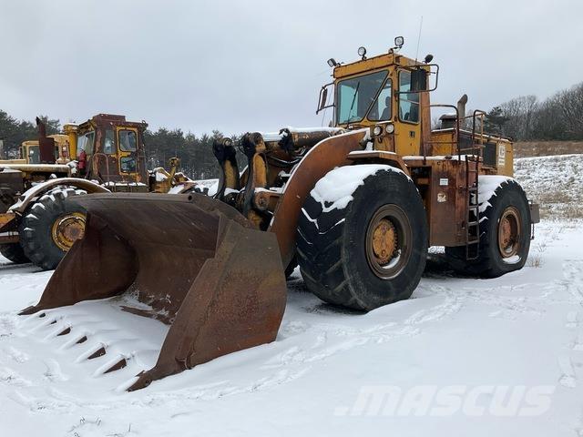 CAT 988B Pale gommate