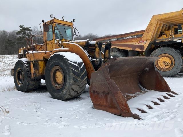 CAT 988B Pale gommate